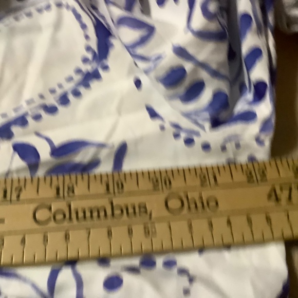 New ladies XL blue/white floral poly dress, v neck, pretty detail neck, sleeves - Picture 5 of 7